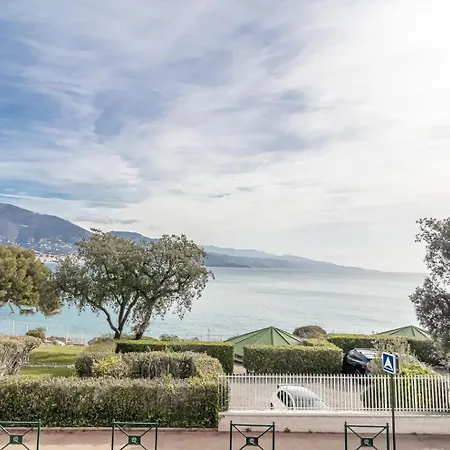 Magnificent 2-room Sea View