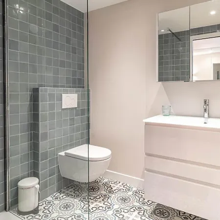 Magnificent 2-room Sea View *